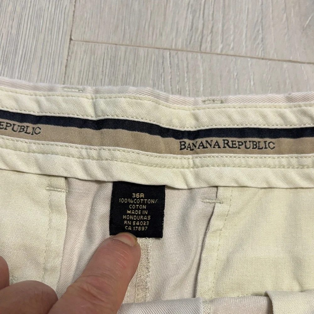 Banana Republic elegant light